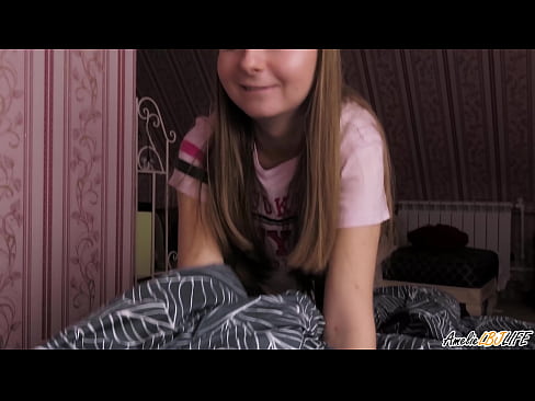 ❤️ Blondie उसके BFF की गहराई से बेकार है और उसके मुँह में सह हो जाता है गुणवत्ता सेक्स हम पर ️❤